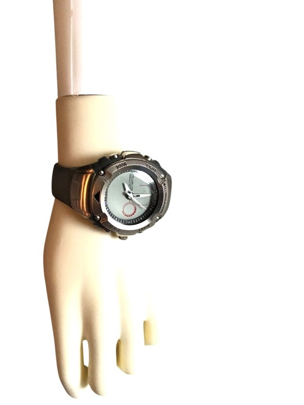MENS GREY STEINLESS STEAL WATER RESISTANT WRISTWATCH